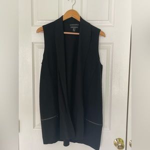 Tahari long vest size L